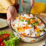 Salade de riz estivale : recettes colorées pour éveiller vos papilles !